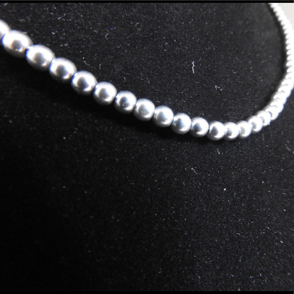 Gunmetal Grey Pearl Necklace - Picture 2 of 3